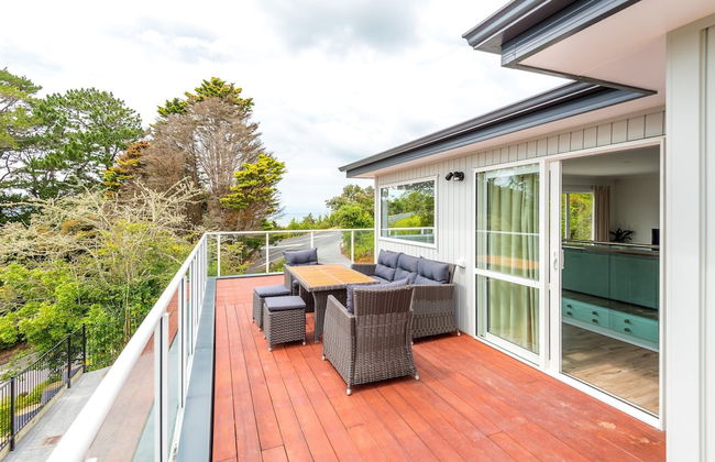 Brand New 5BR home with view of the sea - Photo 29