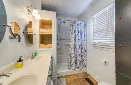 7 Mi to Neuse River! Family Home with Poolside Oasis - Foto 13