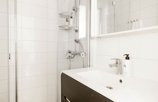 Spacious apt on Tranquil Courtyard - Foto 16