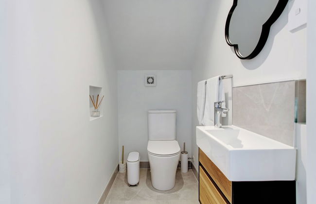 Central Oasis Townhouse with Parking - Photo 35