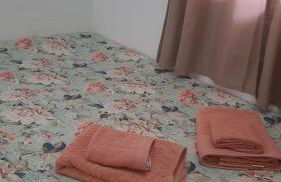 ótima casa com piscina,redes e perto do centro - Foto 2