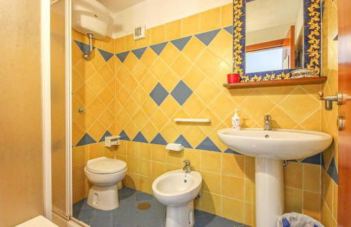 3 Bedroom Stunning Home In Casalsottano - Foto 44