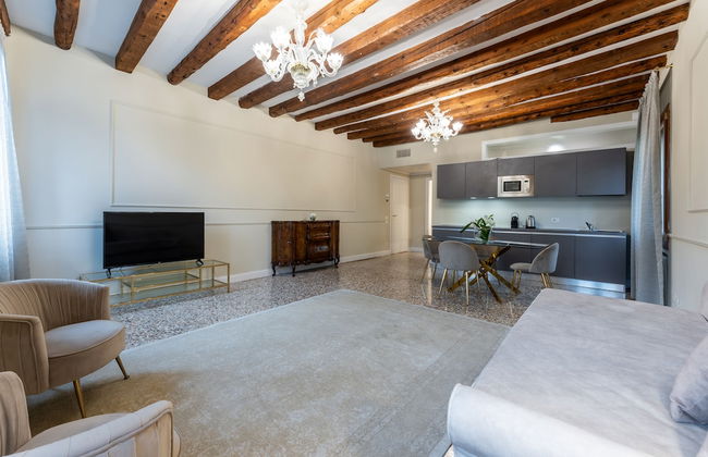 SAN VIO PALACE LUXURY APARTMENTS - Foto 45