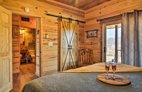 2 Mi to Lake Hamilton! Log Cabin with Cozy Loft - Foto 13