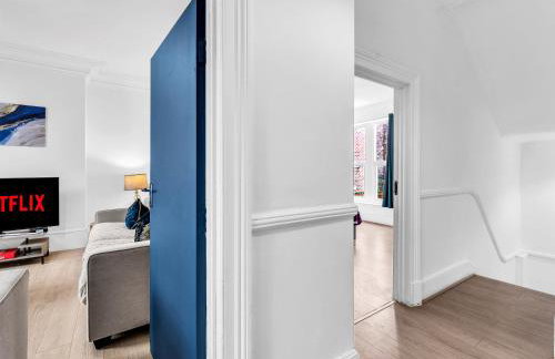 Anfield House - Liverpool Retreat 7 Bedroom Home - Photo 6