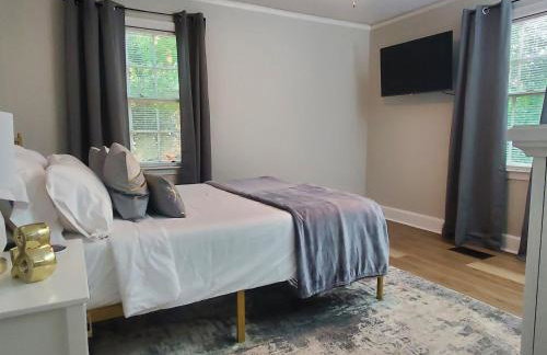 Cheerful 2 BR Near Colleges, Downtown, Attractions - Foto 24