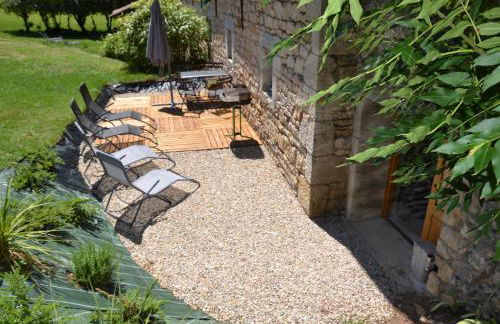 Gite Entre Causse et Vallon, tout confort pour 4 personnes dans grange rénovée au coeur de l'Aveyron - Photo 1