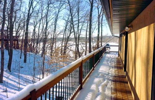 Rustic Cabin Rental with Waterfront Views on Lake Sylvia near St. Cloud, Minnesota - Foto 5
