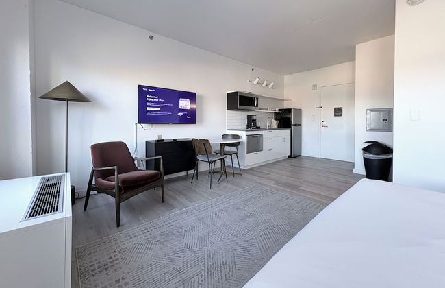 Court Square Hotel Long Island City New York , Belvilla District 6 Formerly Sonder - Photo 4