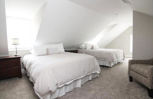 Two Bedroom with Lake View - Foto 1