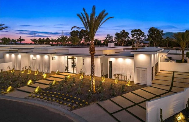 Sleeps 20 7-bedroom Villa w/ Pool, Putting Green & Hot Tub Bravo Villa #11 by Avantstay - Foto 62