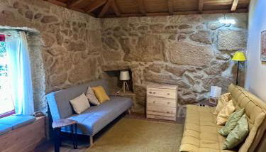 Nascente home place in nature next to a waterfall - Foto 3