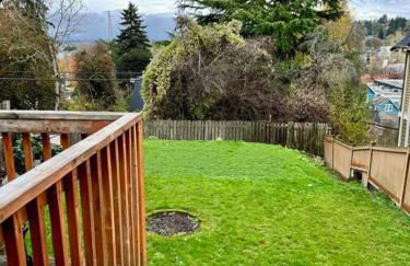 Seattle-Queen Anne--7 BR 3 BA--One Block to SPU - Foto 39