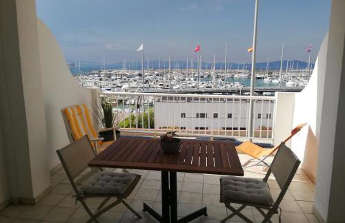 Estudi Nàutic port La Clota - Foto 2