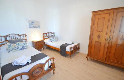 Waterfront apartment perfect for beach lovers. - Photo 12