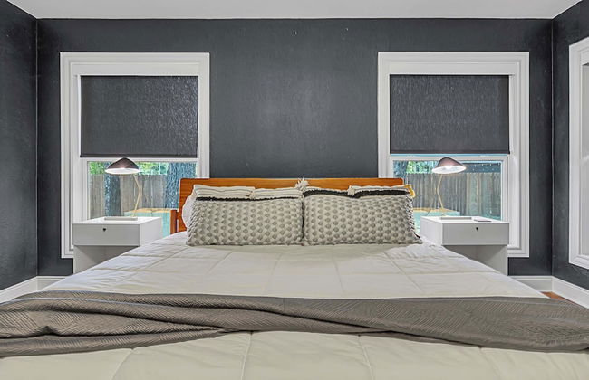 The Mod Poppy Large Home 10 Minutes From it all - Foto 47