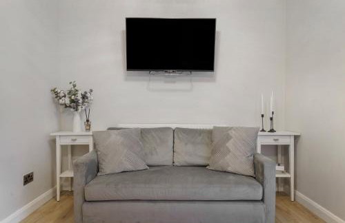 Milton Keynes 3BR, Stylish Home, Sleeps 5, Families Stays, Parking , Fast WiFi - Foto 27