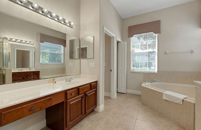 Beautiful 5 Bed Pool Home In Reunion-1223ms 5 Bedroom Home by RedAwning - Foto 16