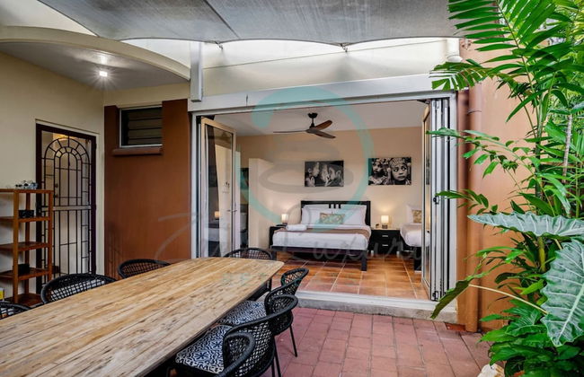 Zen Serene Seascape Family Pool BBQ Markets - Foto 13