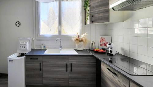 LE LOGIS DE L'ARQUEBUSE GARE, Centre ville et Cité Gastronomique - Foto 3, stove