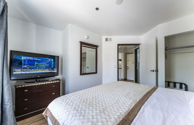 Metro Chandler Extended Stay - Photo 21