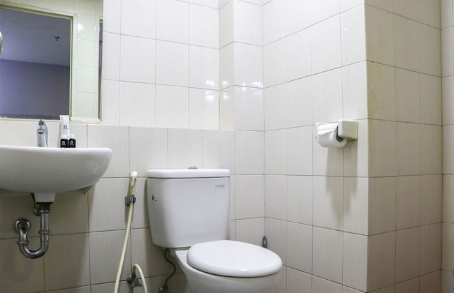 Minimalist And Warm 1Br Signature Park Grande Apartment - Photo 21