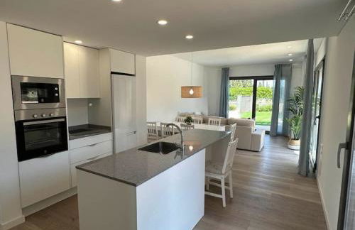 Magnífica casa con piscina - Foto 10