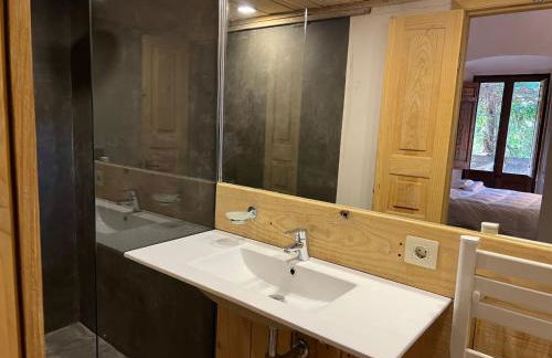 CASA RURAL DE ENSUEÑO EN CANTALLOPS CON 9 HABITACIONES DOBLES CON BAÑOS PRIVADOS Y PISCINA DE 20M x 2,70M - Foto 54