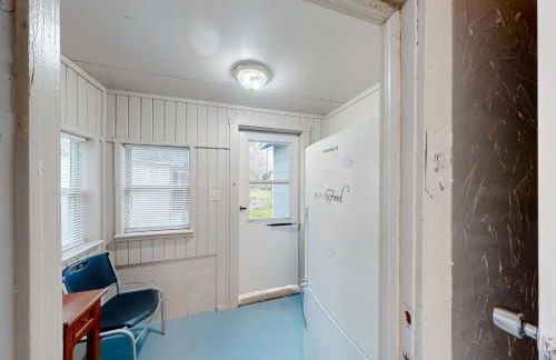 Walk to Medina River Cowboy Cottage with BBQ Pit - Foto 18