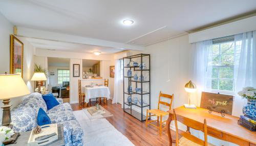 Hike, Sip and Explore Charming Waterford Cottage! - Foto 1