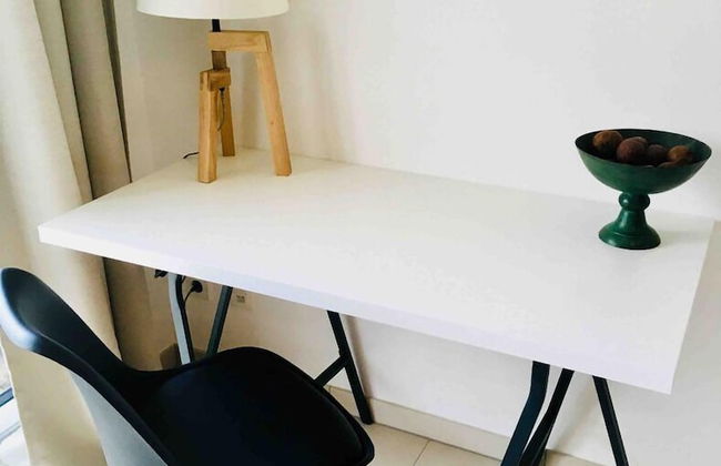 Large Retro Chic Flat 100m2 in City Center - Parking - Foto 22