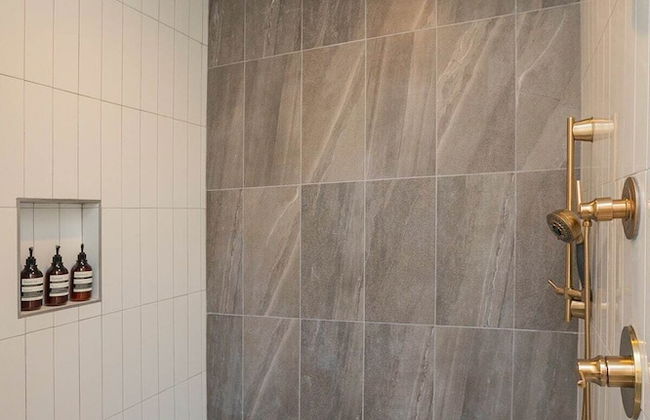 Franklin by Avantstay Trendy Townhouse in Great Location w/ Private Roof Top Patio - Foto 12