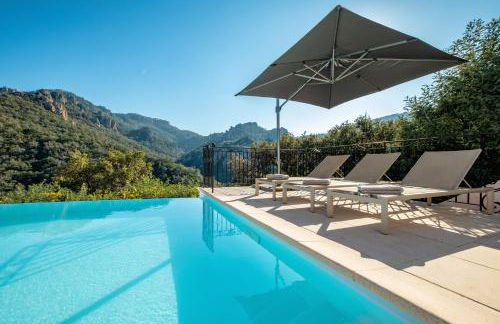 Luxury Villa for 8, private pool, airco, sea and mountain views - Foto 2