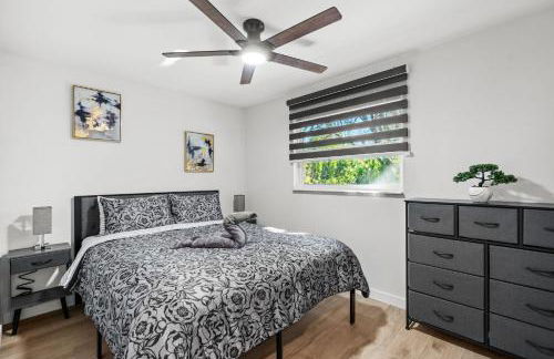 Updated Sarasota Retreat Spa Hot Tub Prime Location - Foto 25