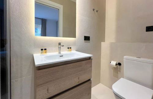 Stay U-nique Apartments Balmes II - Photo 75