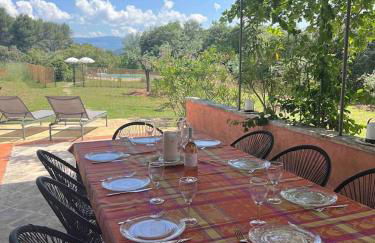 Proche Roussillon, La villa rouge Luberon, piscine chauffée, climatisation et vue Luberon - Foto 28