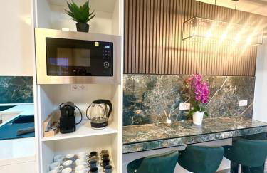 La Luna Apartment by the Sea - Photo 45