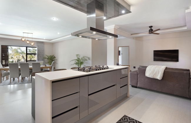 One on Chelsea - Photo 35