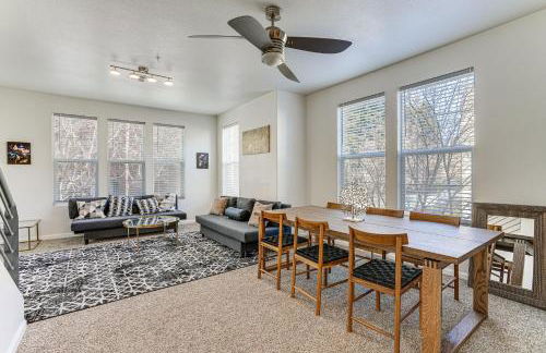 Walk to BART Station Richmond Townhome with Balcony - Photo 7