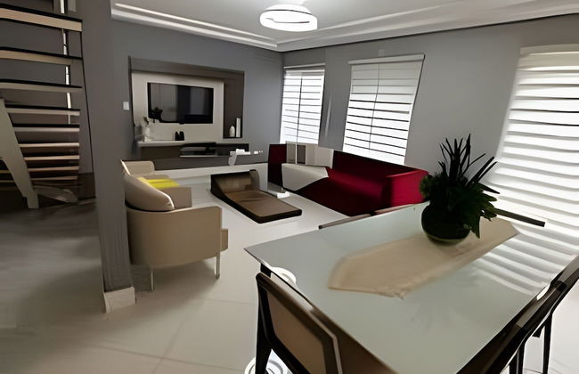 Casa com piscina 5 suites 1 quarto e AC - Photo 13