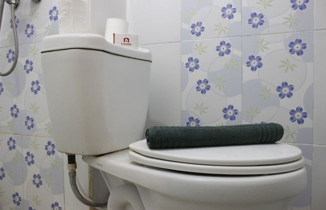 Compact Studio Room The Jarrdin Cihampelas Apartment - Photo 1