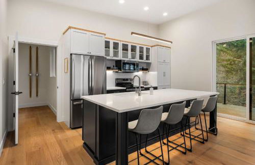 Hygge Hideaway - Breathtaking Lake View & Hot Tub - Foto 17