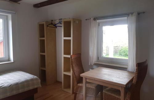 Zweibettzimmer mit Bad auf Pferdehof in Much - Foto 2