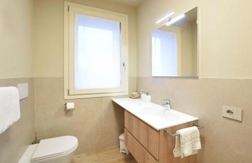 2 Bedroom Gorgeous Apartment In Premaor - Foto 20