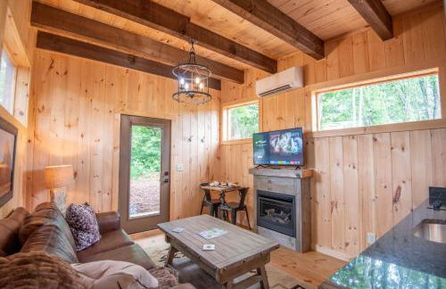 1 Mile to Downtown West Jefferson Camping Cabin #7 - Foto 6