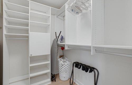 Hillsboro's Best at Your Doorstep with pool & gym - Foto 12