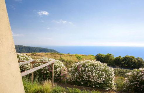 Amazing Home In Belmonte Calabro - Foto 9