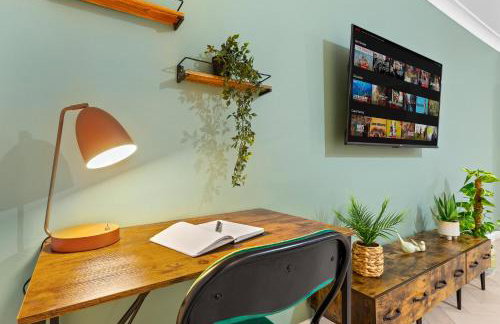 Azalea Apartment Home comforts by the river - Foto 28