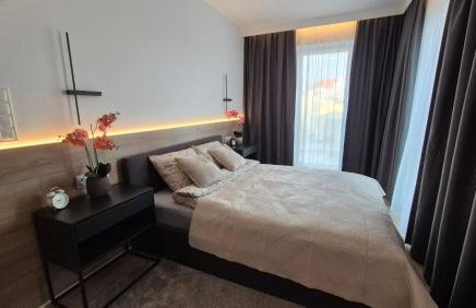 Towarowa Clock Apartment, free parking, air-conditioning, self check-in 24h - Photo 4