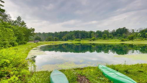 Mtn-View Middlebury Center Cabin Deck and Grill! - Foto 3